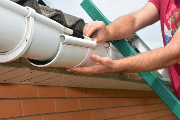 Cost of Large Gutter Repair in Dunnellon